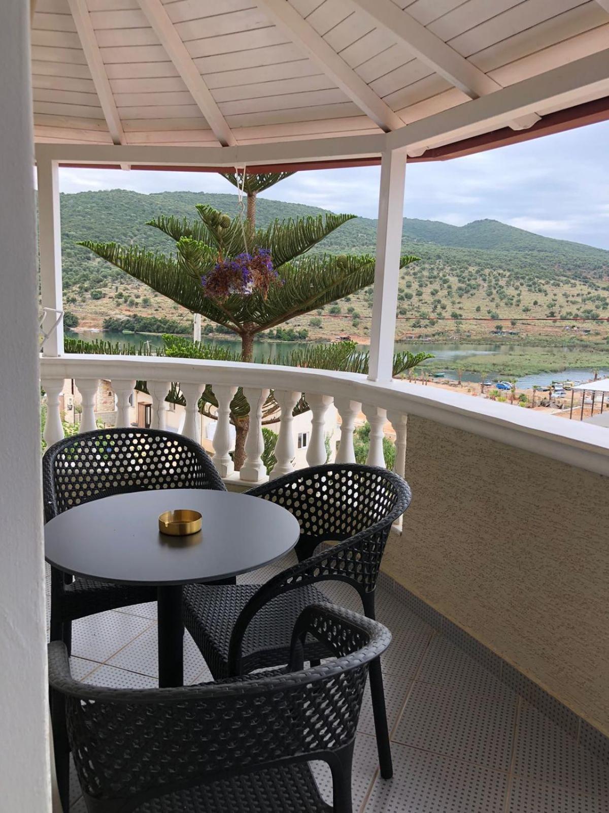 Villa Sarti Ксамил Екстериор снимка